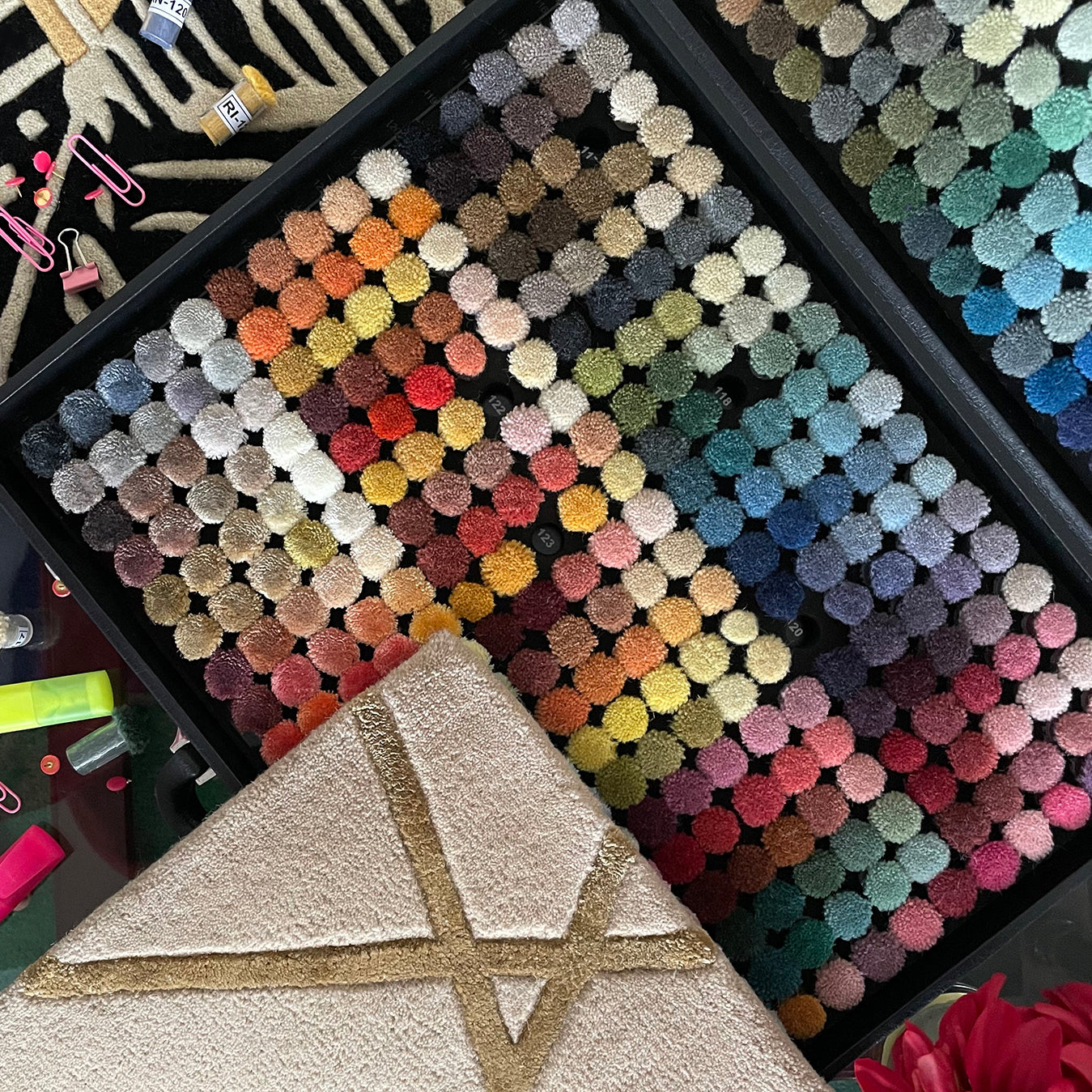 Standard Colour Box